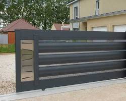 Motorisation de porte de garage BFT avec automatisme performant